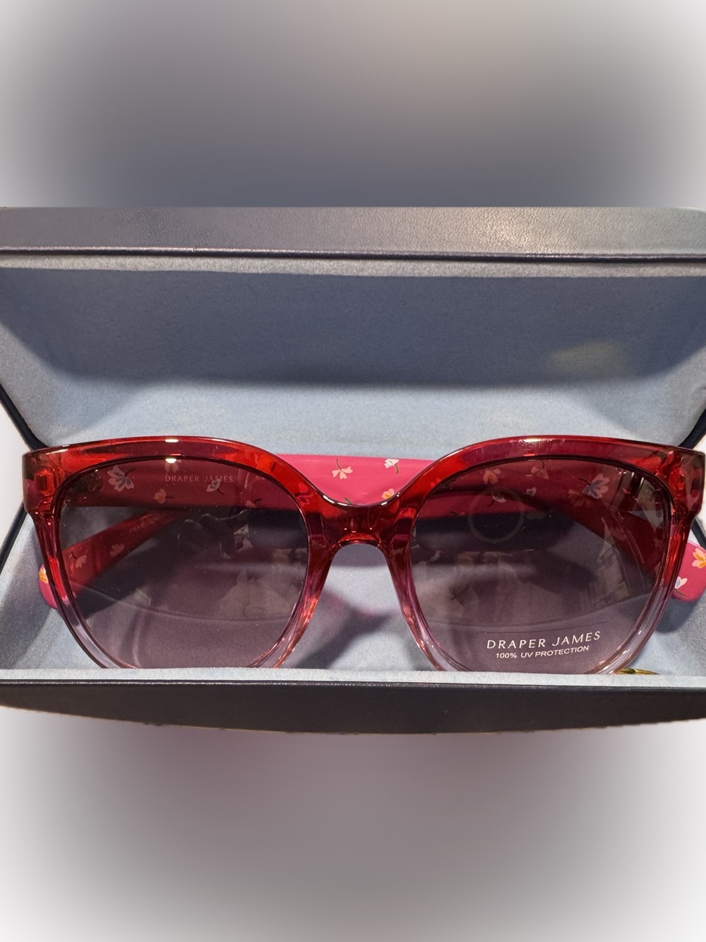 Draper James Pink Gradient Round Women’s Sunglasses